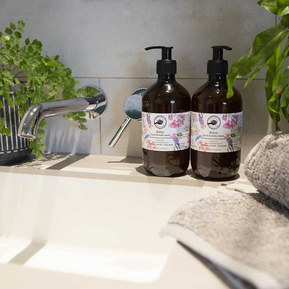 Relax Hand & Body Wash 500mL