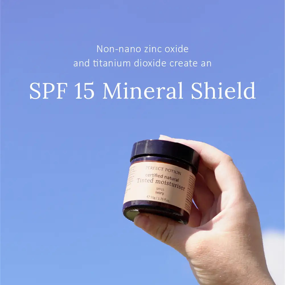 Tinted Moisturiser (Ivory)