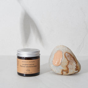 Perfect Potion Tinted Moisturiser Honey